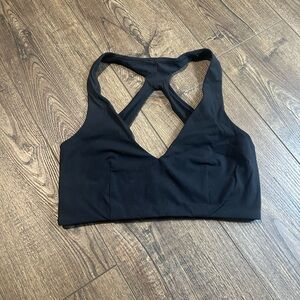 Alphalete Deep V Cady Bra